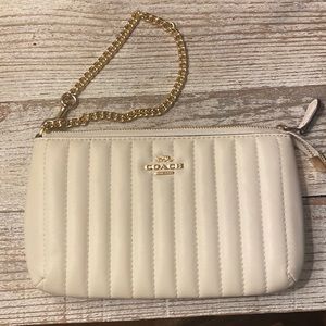 Coach Wristlet w/Linear Quilting in Chalk